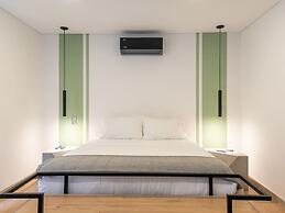 Cozy 3 BR w/ Balcony in Laureles Medellín