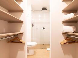 Panoramic 3 BR w/ Balcony in Laureles Medellín