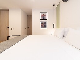 Panoramic 3 BR w/ Balcony in Laureles Medellín