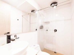 Panoramic 3 BR w/ Balcony in Laureles Medellín