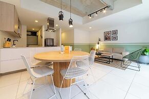 Panoramic 3 BR w/ Balcony in Laureles Medellín