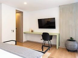 Fantastic 3 BR w/ Balcony in Laureles Medellín