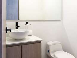 Fantastic 3 BR w/ Balcony in Laureles Medellín