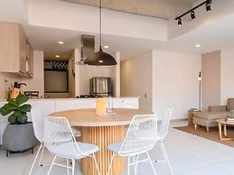 Fancy 3brw/ Balcony in Laureles Medellín