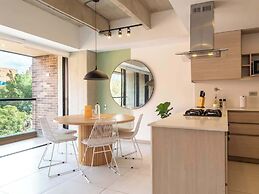 Perfect 3 BR w/ Balcony in Laureles Medellín