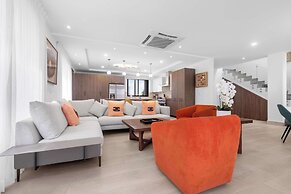 Stylish 3BR Villa by Vistacana Rentals
