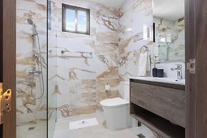 Stylish 3BR Villa by Vistacana Rentals