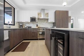 Stylish 3BR Villa by Vistacana Rentals