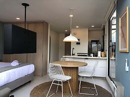 Cozy Studio w/ Balcony in Laureles Medellín