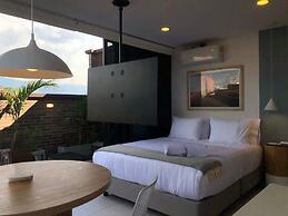 Cozy Studio w/ Balcony in Laureles Medellín