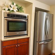 Master Suite with Fruitful Tree backyard