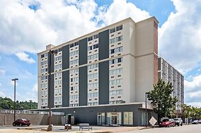 Suburban Studios Charleston - Civic Center