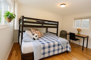 Luxury 180 degree Lake View