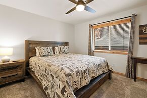 Arctic Wolf at Summit Base