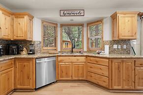 Arctic Wolf at Summit Base