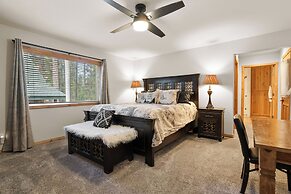 Arctic Wolf at Summit Base