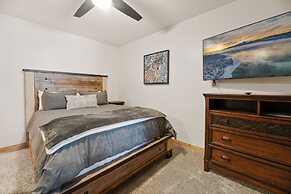 Arctic Wolf at Summit Base