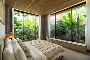 Villa Moon by Alfred in Bali