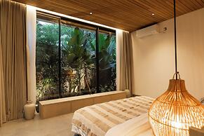 Villa Moon by Alfred in Bali