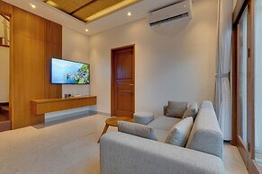 Villa Taman Seminyak Suite 01