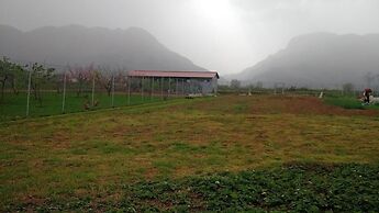 Unique Farm in Palaiomonastiro