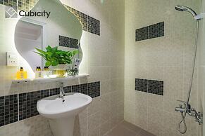 Cubicity De Tham