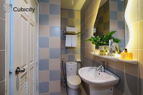 Cubicity De Tham