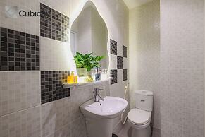 Cubicity De Tham