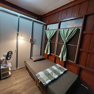 Baan Baan Hostel