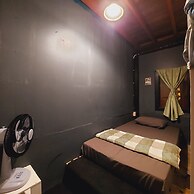 Baan Baan Hostel