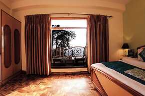 Hotel Karan Regency Shimla Mountain View