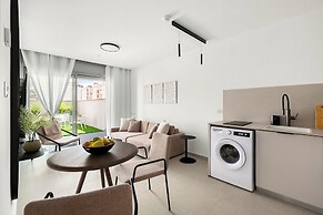 Red Canyon Garden Stay by Sea N' Rent