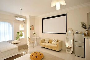 Xi'an Hills & Lostwine Downtown Suite