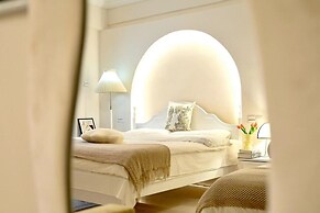 Xi'an Hills & Lostwine Downtown Suite