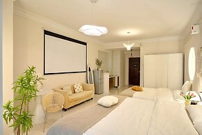 Xi'an Hills & Lostwine Downtown Suite