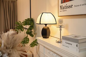 Xi'an Hills & Lostwine Downtown Suite