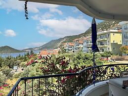 Moonlight Apart Sea View