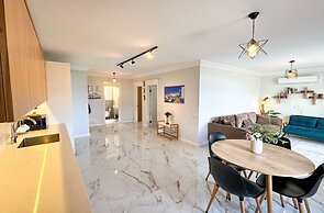 Moonlight Apart Sea View