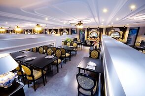 Hanoi Royal Premium Hotel