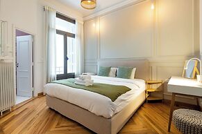 Meadows - Luxury 3-Bedroom Apt in Athens