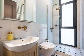 Meadows - Luxury 3-Bedroom Apt in Athens