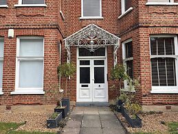 London Apt - Sleeps 5 - Great Transport Links