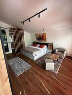 Blisku do Gradot Riverfront Cabins