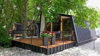 Blisku do Gradot Riverfront Cabins