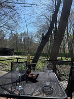 Blisku do Gradot Riverfront Cabins