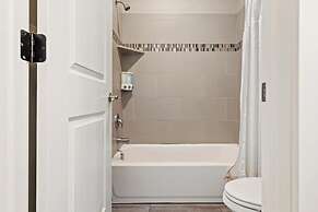 Entire Home Paradise Pools 2 King Suites