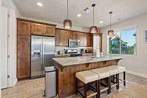 Entire Home Paradise Pools 2 King Suites