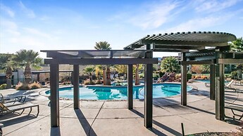 Entire Home Paradise Pools 2 King Suites