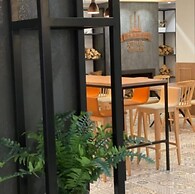 Miramar Suites