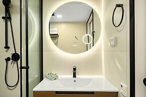 Red Canyon Spa Cozy Suite by Sea N' Rent